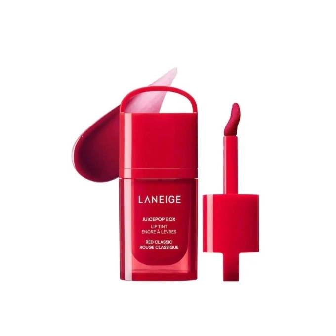 LANEIGE Juice Pop Box Lip Tint: Tạo hiệu ứng juicy căng mọng, vừa dưỡng môi vừa tạo màu sắc trẻ trung. Giá tham khảo: 585.000 đồng