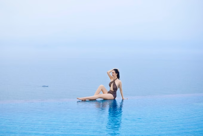 Vẻ đẹp vượt thời gian của Hoa hậu Giáng My nhờ lối sống lành mạnh và kỷ luật.